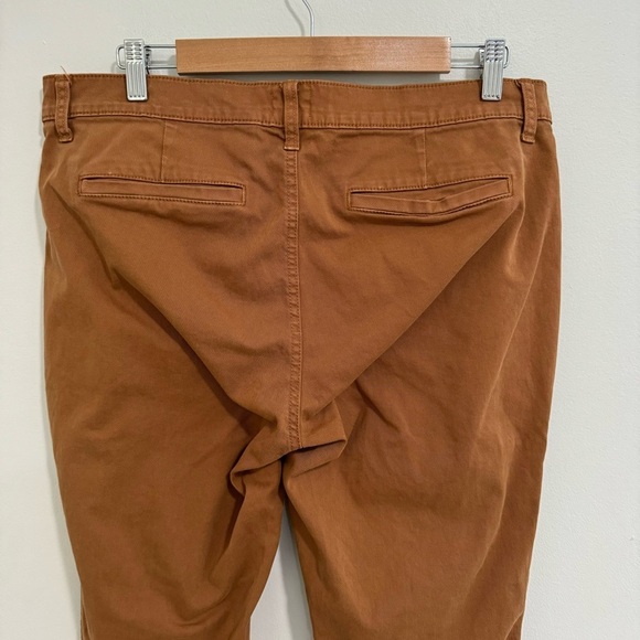 J Crew Petite Vintage Slim Straight Chino's - Picture 7 of 8